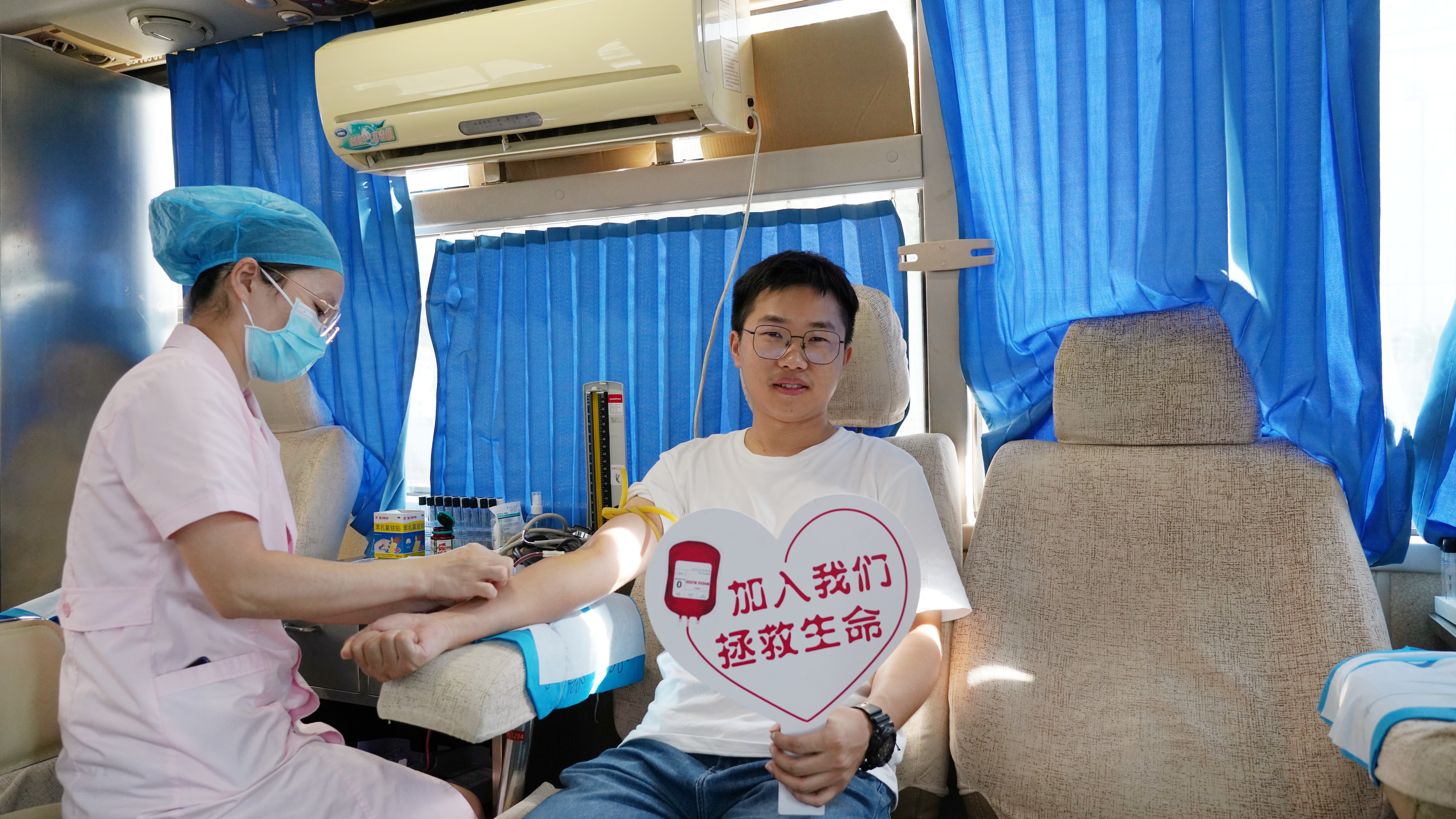 市检察院组织无偿献血活动